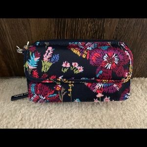 Vera Bradley Wallet / Crossbody